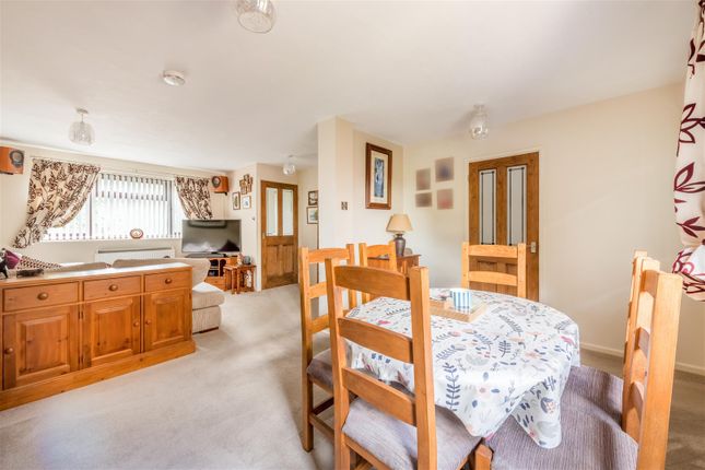 36, Kings Way, Burgess Hill photo 4