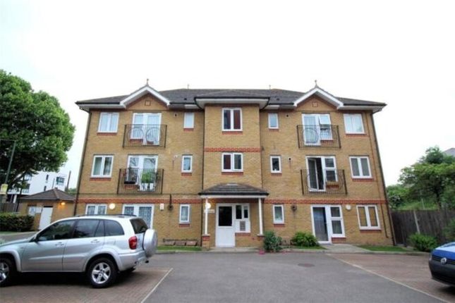 Thumbnail Flat to rent in Stonewood Road, Erith, Kent