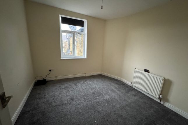 313, GIRLINGTON ROAD, BRADFORD photo 4