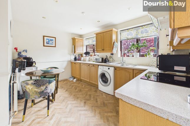 46 Blakemere Close, Whitchurch photo 2