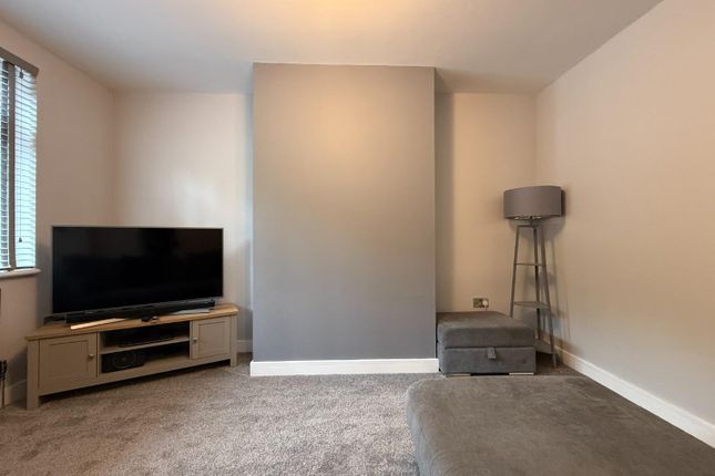 46, Frances Road, Dewsbury photo 3