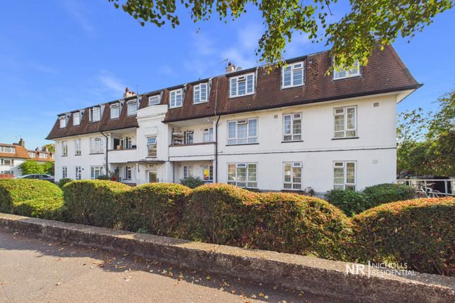2-bed house on 68 Grosvenor Court, London Road, Morden, £1,650/mo