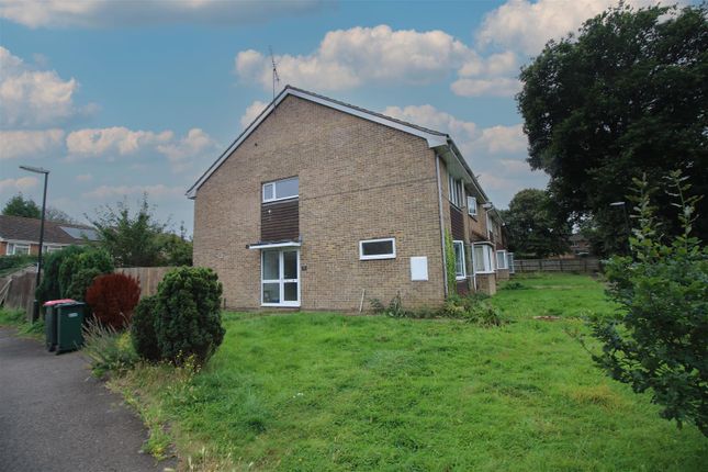 Thumbnail Property to rent in Sheppey Close, Broadfield, Crawley, West Sussex.