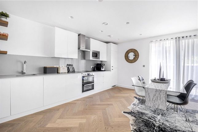 Flat for sale in Bell Foundry Close, Croydon