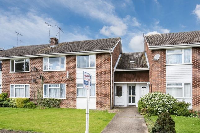 How to Build Your Own Party Barge This Summer | How-To ... Homes for Sale in Buckingham Road, Aylesbury HP19 - Buy ...