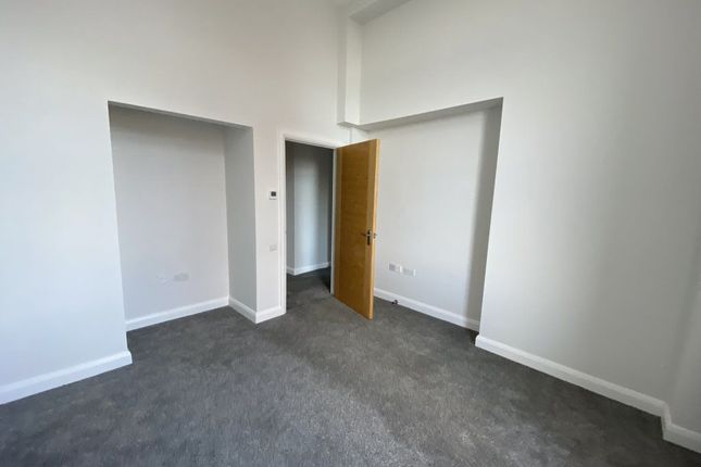 Flat to rent in Oakland Court, Kings Road, Herne Bay