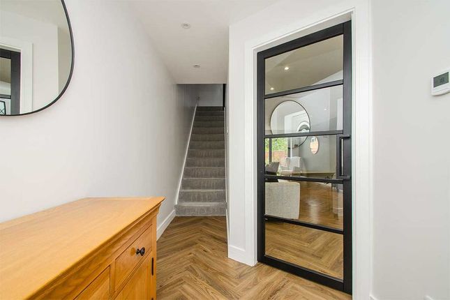 152, Bond Way, Cannock photo 4