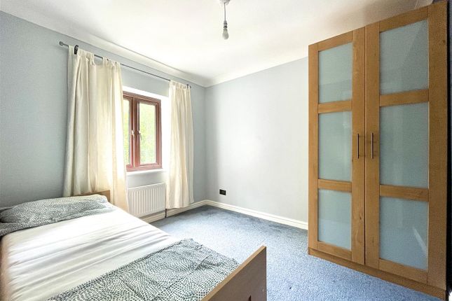Room to rent in Routh Street, Beckton