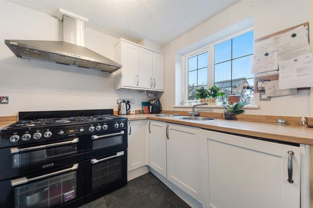 8, Canterbury Close, Prescot photo 3