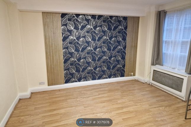 Flat, Park West Edgware Road, London photo 3