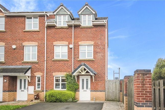 Thumbnail Town house for sale in Foxholme Court, Crewe