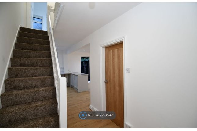 Windle Hall Drive, St Helens photo 5