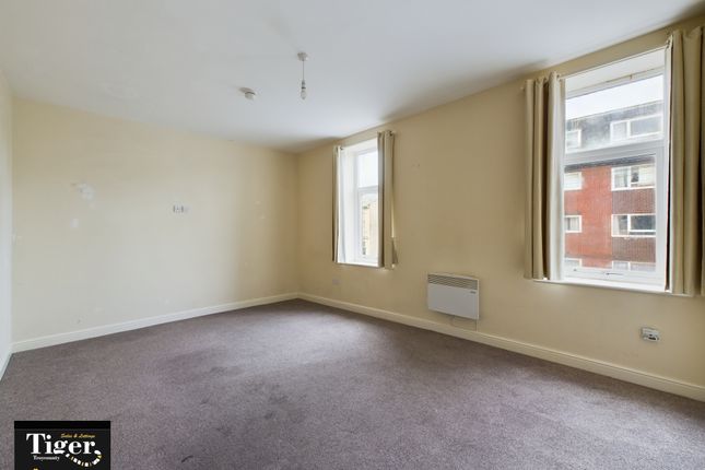 Thumbnail Flat to rent in Shaw Road, Blackpool