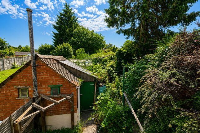 6, Station Road, Dursley photo 2