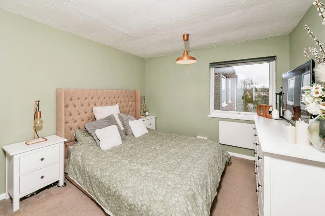 Flat for sale in 186 Hatford Road, Reading