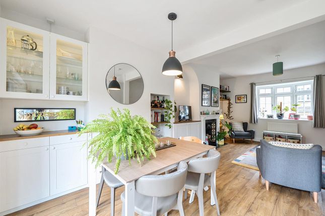 21, Midland Terrace, London photo 4