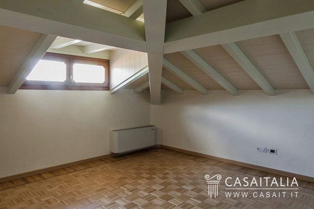 Villa for sale in Viareggio, Toscana, Italy