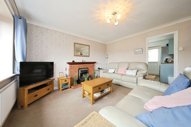 16, Fairfield, Bridgnorth photo 2