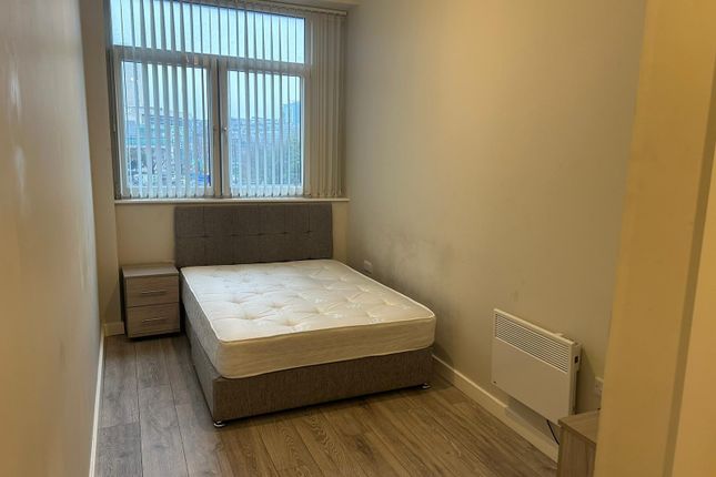 Flat for sale in City Exchange, 61 Hall Ings, Bradford, West Yorkshire