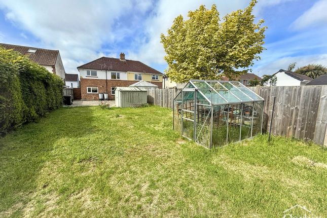 Larksfield Avenue, Bournemouth photo 2