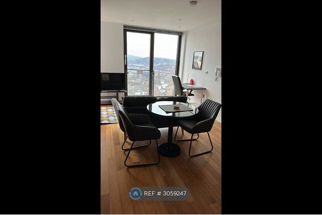 Apartment, City Lofts St Pauls St Pauls Square, Sheffield photo 2