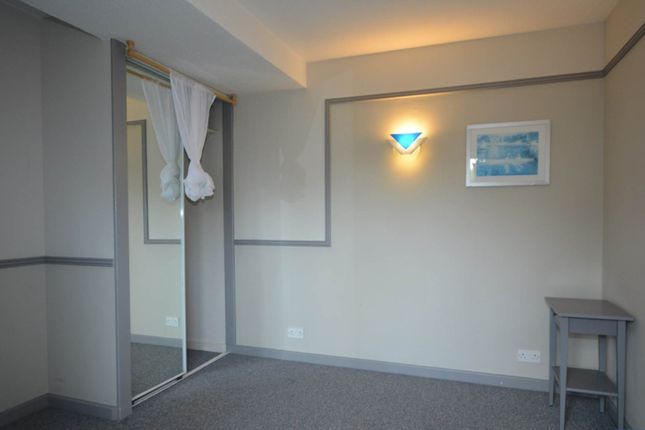 23, Lipscomb Lane, Milton Keynes photo 5