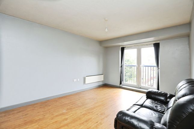 73, Delamere Court, Crewe photo 2