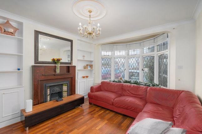 Thumbnail Terraced house for sale in Bawdsey Avenue, Ilford