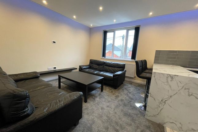 12a Broadway, Leeds photo 4