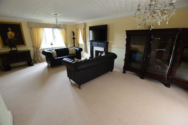 Detached house for sale in Cheviot Close, Sleaford