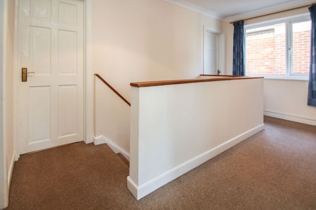 65a Hankinson Road, Bournemouth photo 5