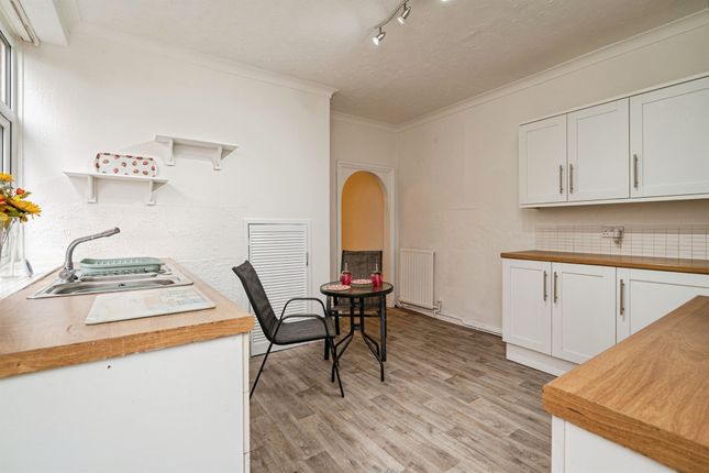 Flat 1, 15, Alfred Road, Cromer photo 4