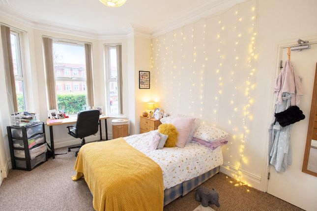 Hall Road, Manchester photo 5