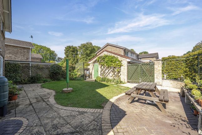 32, Wychwood Grove, Chandler's Ford photo 4