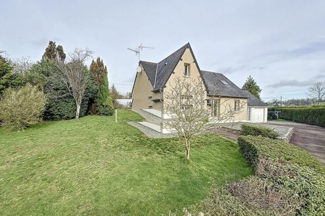 Detached house for sale in Fleury, Basse-Normandie, 50800, France
