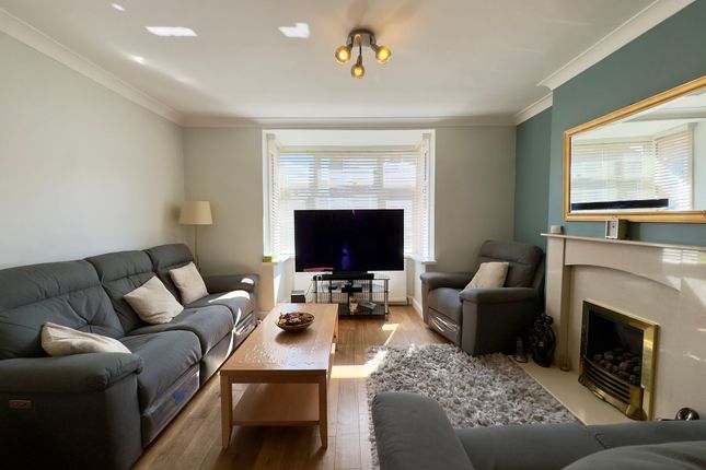 40 Strathmore Avenue, Leicester photo 3