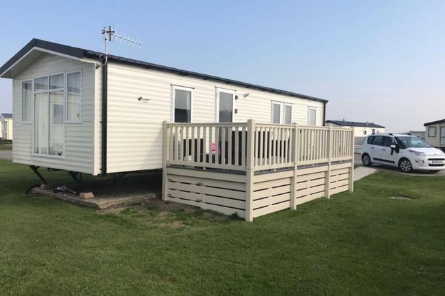Thumbnail Mobile/park home for sale in Seal Bay Resort (Bunn Leisure), Selsey