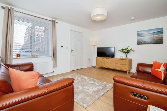 30, Vernon Way, Morpeth photo 2