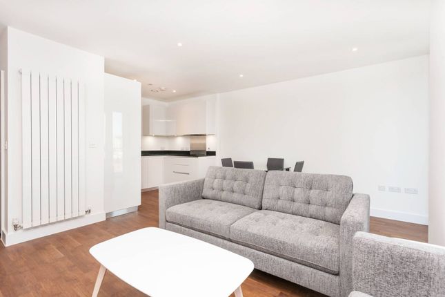 Thumbnail Flat to rent in Duncombe House, Woolwich, London