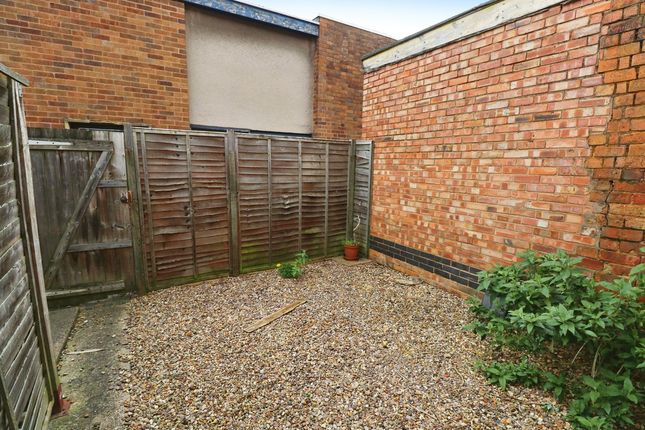 Terraced house for sale in Cambridge Street, Rugby