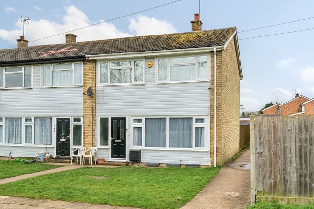 Thumbnail End terrace house for sale in The Chilterns, Kensworth, Dunstable, Bedfordshire
