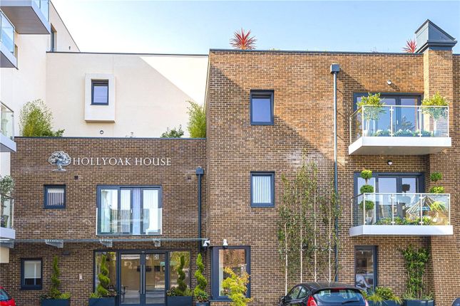 Thumbnail Flat for sale in Hollyoak House, 256 Loughton High Road, Loughton, Essex