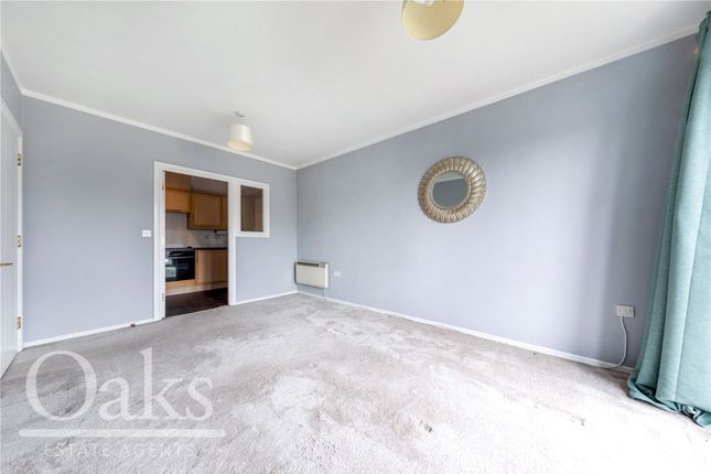 Thumbnail Flat to rent in Streatham High Road, London