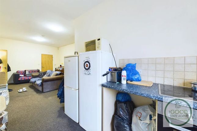 Flat 3, 4a Ramsgate, Durham photo 4