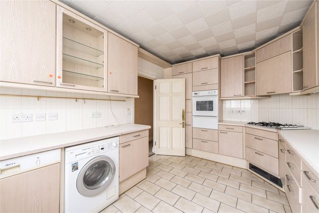 Flat for sale in Lowndes Lodge, 13-16 Cadogan Place, London