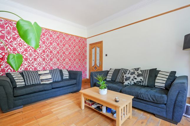 111, Meersbrook Park Road, Sheffield photo 4
