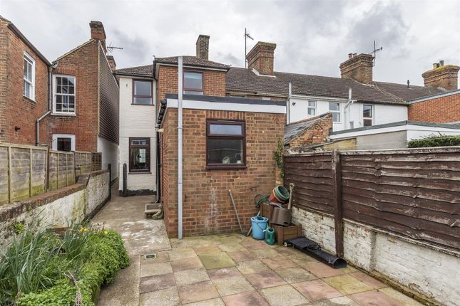 End terrace house for sale in Fielding Street, Faversham