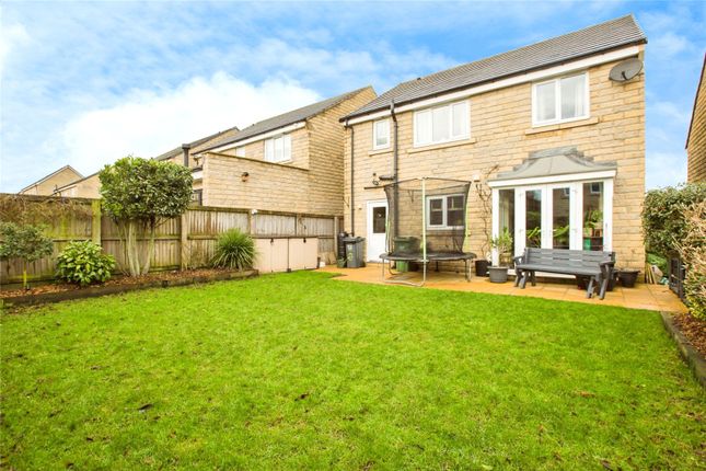 26, Pennine Avenue, West Yorkshire photo 4