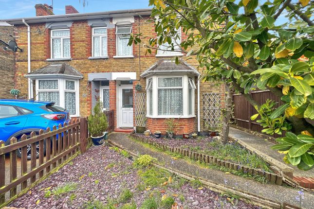 Thumbnail Semi-detached house for sale in Mount Road, Braintree