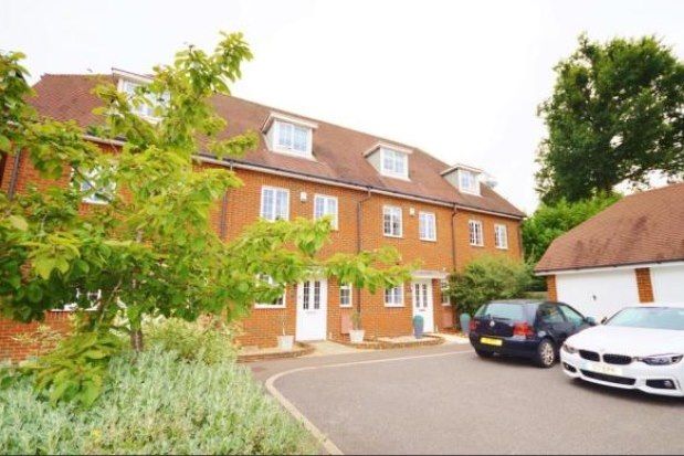 Thumbnail Terraced house to rent in The Squires, Crawley